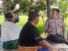 Perkuat Ketahanan Pangan Desa, Polsek Labuapi Dampingi Warga Telagawaru Manfaatkan Lahan Kosong
