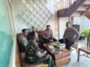 Kapolsek Sukamulia Perkuat Sinergitas TNI–Polri Melalui Silaturahmi dengan Danramil 01 Selong dan Danposramil Sukamulia