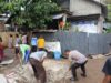 Bhabinkamtibmas Desa Ntori Gotong Royong Bersama Warga, Sampaikan Pesan Kamtibmas