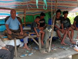 Respons Cepat Laporan Warga, Bhabinkamtibmas Kelurahan Ule Sambang Warga dan Nelayan Berikan Himbauan Kamtibmas