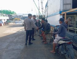 Patroli Rutin Polsek Kawasan Pelabuhan Laut Bima, Sampaikan Himbauan Kamtibmas dan Sosialisasi Layanan 110