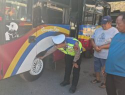 Satlantas Polres Bima Kota Bersama Dishub Laksanakan Himbauan Keselamatan Berlalu Lintas dan Ramp Check Bus Antar Kota/Kabupaten