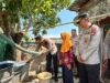 Kapolres Bima Kota Tindak Lanjuti Aspirasi Masyarakat, Distribusikan Air Bersih ke Lingkungan Sarata