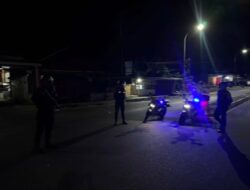 Ciptakan Rasa Aman Dini Hari, Patroli Blue Light Sat Samapta Polres Sumbawa Pantau Simpang Sering Antisipasi 3C