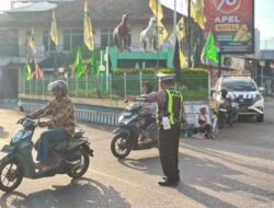 SAT LANTAS POLRES DOMPU GELAR RAWAN PAGI DAN STRONG POINT, WUJUDKAN KELANCARAN DAN KESELAMATAN LALU LINTAS