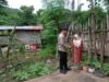 Bhabinkamtibmas Desa Dorebara Pantau Budidaya Sayuran di Pekarangan Warga, Dukung Program Pemerintah