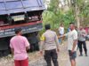 Diduga Kabin Lepas dari Pengunci, Truk Terperosok di Jalan Rontu-Kumbe Sopir di Evakuasi