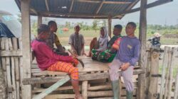 Bhabinkamtibmas Desa Mumbu Sambangi Petani, Imbau Perhatikan Cuaca dan Waktu Tanam