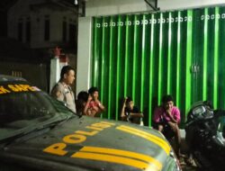 Polsek Sape Gelar Patroli Rutin, Sampaikan Imbauan Kamtibmas kepada Masyarakat