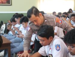 Tingkatkan Literasi Digital, SMAN 5 Tuban Edukasi Pelajar Terkait Peluang dan Risiko Teknologi AI