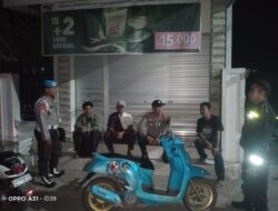 Patroli Blue Light Strong Point Polsek Asakota Sambangi Warga dan Pemuda, Cegah Gangguan Kamtibmas