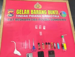 Gerebek Rumah di Lempeh, Sat Resnarkoba Polres Sumbawa Tangkap Tiga Pria Beserta 1,30 Gram Sabu