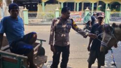 Bhabinkamtibmas Polres Bima Kota Sambangi Komunitas Gerobak, Sosialisasikan Call Center 110