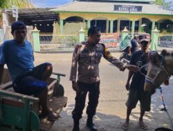 Bhabinkamtibmas Polres Bima Kota Sambangi Komunitas Gerobak, Sosialisasikan Call Center 110