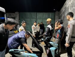 Patroli Malam Polres Dompu Bubarkan Kerumunan Remaja dan Pesta Miras