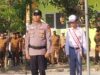 Wujud Kecintaan Polri Terhadap Kemajuan Dunia Pendidikan, Kapolsek Soromandi Jadi Irup Bendera di SMAN I Soromandi