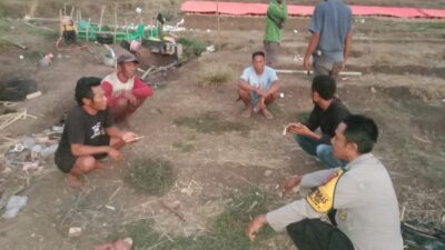 Bhabinkamtibmas Polsek Kempo Ajak Warga Manfaatkan Lahan Pekarangan untuk Dukung Ketahanan Pangan