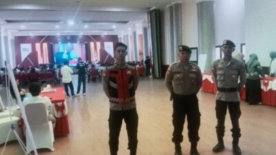 Polisi Amankan Konsultasi Publik PT AMMAN di KTC Sumbawa Barat