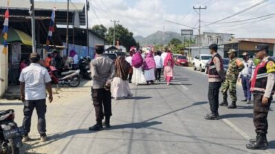 Sat Samapta Kawal Pawai Ta’ruf MTQ XXII Sumbawa Barat, Ajak Warga Jaga Kamtibmas