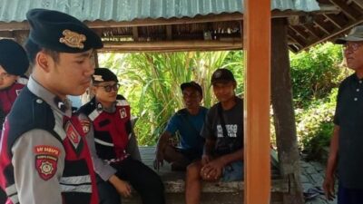 Patroli Sambangi Warga di Kelurahan Dalem, Polisi Ajak Masyarakat Jaga Kamtibmas