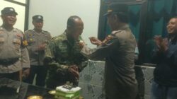 Kapolsek Woha dan Personelnya Sambangi Koramil 1608/04 Woha Ucapkan Selamat HUT TNI ke 81
