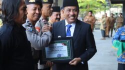 Bhabinkamtibmas Polres Bima Kota Terima Penghargaan atas Sinergitas dan Loyalitas Dukung Tugas Kodim 1608 Bima