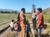 Bhabinkamtibmas Desa Konte Ajak Petani Atur Pembagian Air Irigasi untuk Dukung Ketahanan Pangan