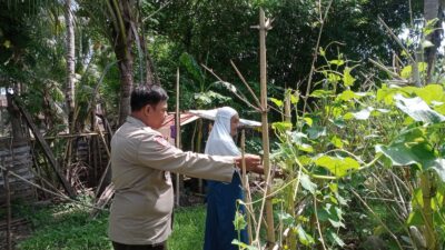 Dukung Program Asta Cita Presiden RI, Bhabinkamtibmas Desa Marga Karya Sambangi Warga Pemanfaat Pekarangan Pangan Bergizi