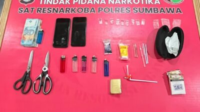 Gerebek Sarang Narkoba di Plampang, Tim Gabungan Polres Sumbawa dan BNNK Amankan Terduga Pengedar Beserta 9 Poket Sabu