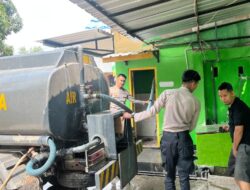 Respons Permintaan Warga, Polres Bima Kota Salurkan Air Bersih untuk Kebutuhan Ibadah