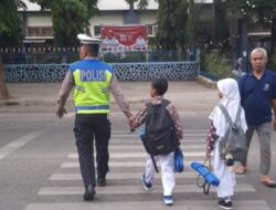 Sat Lantas Polres Bima Kota Gelar Gatur Pagi, Pastikan Arus Lalu Lintas Lancar dan Aman