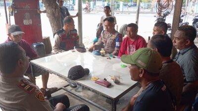 Polsek Bolo ajak masyarakat perangi peredaran obat berbahaya dan narkoba di Pasar Sila