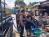 Peduli Kebutuhan Warga, Sat Samapta Polres Bima Salurkan Air Bersih di Desa Kalampa