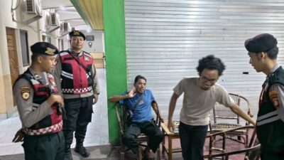 Patroli Malam di Kelurahan Dalem, Polisi Ajak Warga Waspadai Potensi Kejahatan